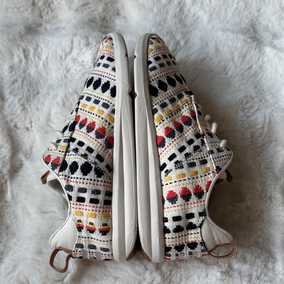 Toms Multicolor Patterned Sneakers Size 7 - Picture 6 of 8